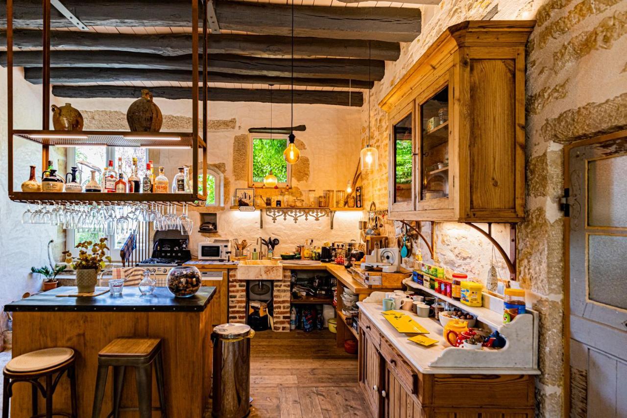 Le Domaine Des Carriers Bed & Breakfast Chevroches ภายนอก รูปภาพ