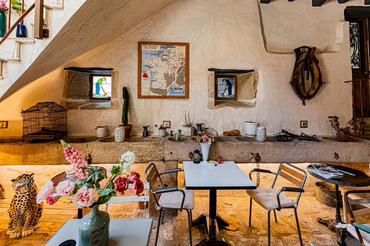 Le Domaine Des Carriers Bed & Breakfast Chevroches ภายนอก รูปภาพ