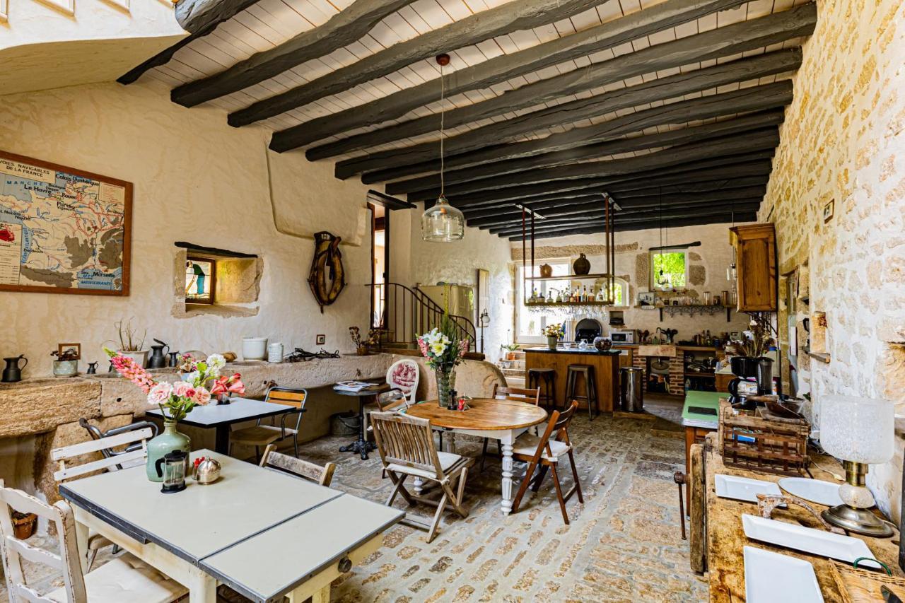 Le Domaine Des Carriers Bed & Breakfast Chevroches ภายนอก รูปภาพ