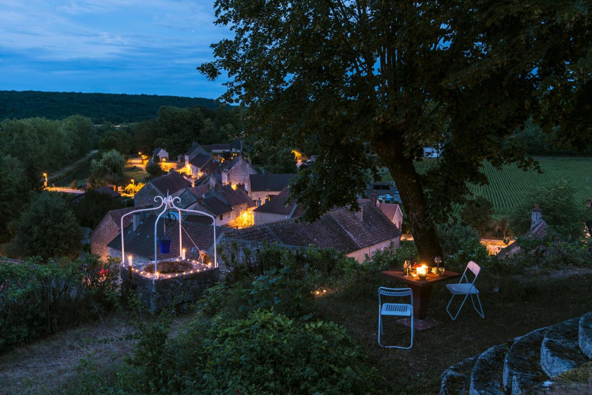 Le Domaine Des Carriers Bed & Breakfast Chevroches ภายนอก รูปภาพ